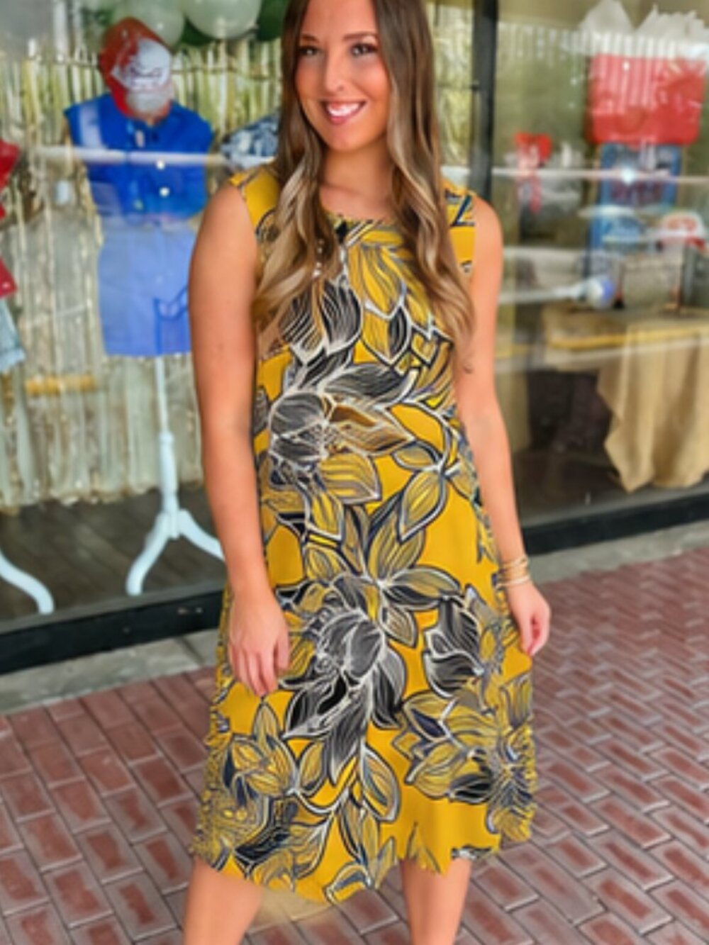 Ivy Lane, Floral Sleeveless Shift Dress